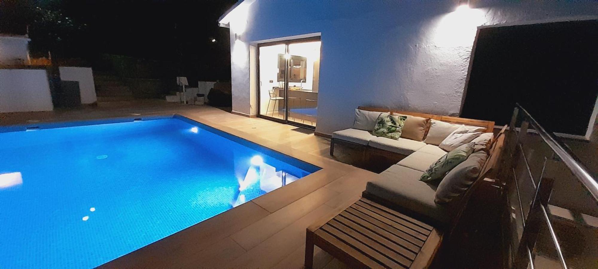 Villa Avril Piscina Privada Y Amplias Terrazas Olivella Exterior photo